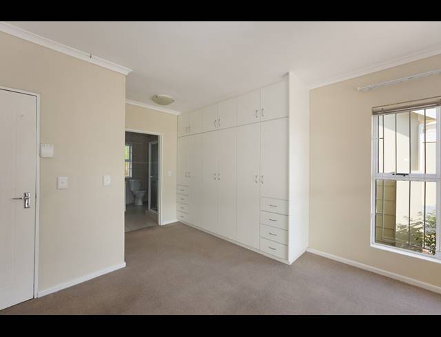 3 bed property to rent in LANGERUG